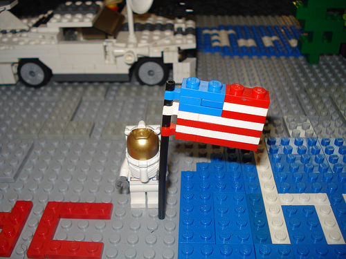 Concurs Badgogo: Lucrarea 2 – We’re all livin’ in America
