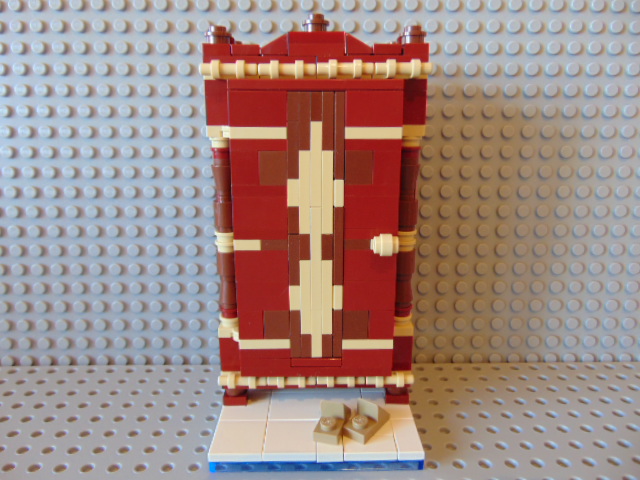 LEGO® MOC by Chyck: Dulap din lemn cu motive nationale